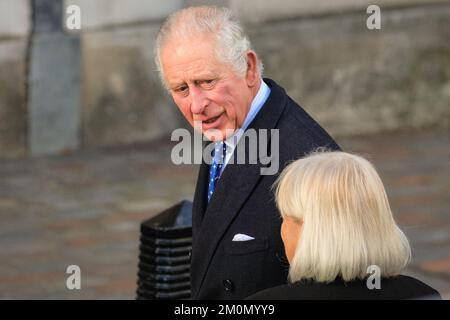 London, UK. 07th Dec, 2022. His Majesty King Charles III exits Methodist Hall in Westminster. He visited during an engagement for the 40th anniversary of Business in the Community (BITC), and meets members of the public outside afterwards. Credit: Imageplotter/Alamy Live News Stock Photo