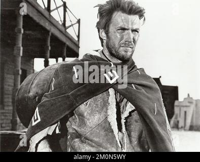 Clint Eastwood - Publicity photo of Clint Eastwood for A Fistful of Dollars - 1964 Stock Photo