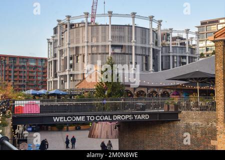 London, UK, 7th December 2022. Coal Drops Yard shopping complex in King's Cross. Stock Photo