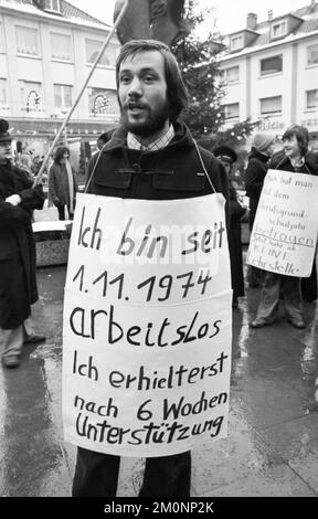 Young unemployed people demonstrated against unemployment and apprenticeship cuts in Solingen, Germany on 14.12.1074 Stock Photo