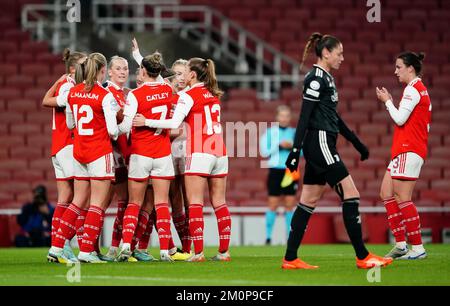 futfemdaily — Vivianne Miedema of Arsenal celebrates with Leah