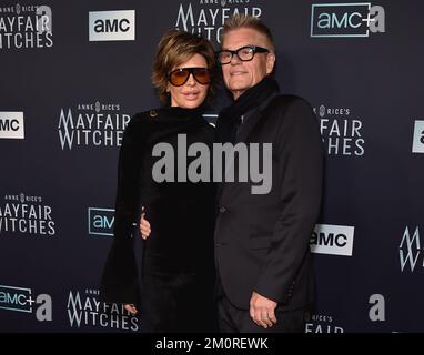 Los Angeles, USA. 07th Dec, 2022. Lisa Rinna and Harry Hamlin walking the red carpet at the premiere of “Anne Rice's Mayfair Witches” at Harmony Gold Theater in Los Angeles, CA on December 7, 2022. (Photo By Scott Kirkland/Sipa USA) Credit: Sipa USA/Alamy Live News Stock Photo