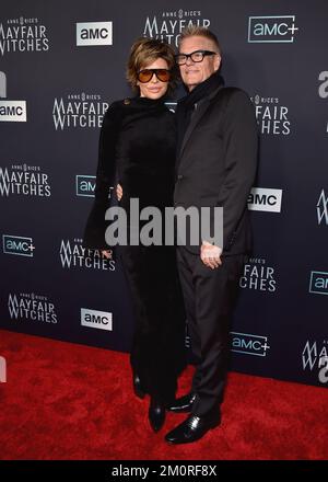 Los Angeles, USA. 07th Dec, 2022. Lisa Rinna and Harry Hamlin walking the red carpet at the premiere of “Anne Rice's Mayfair Witches” at Harmony Gold Theater in Los Angeles, CA on December 7, 2022. (Photo By Scott Kirkland/Sipa USA) Credit: Sipa USA/Alamy Live News Stock Photo