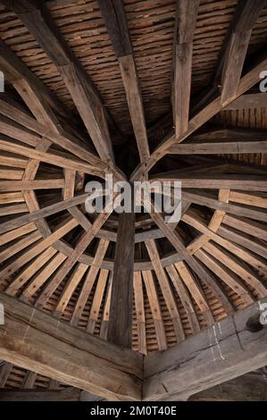 France, Yonne (89), La Puisaye, Treigny, castle of Guedelon, tower frame Stock Photo