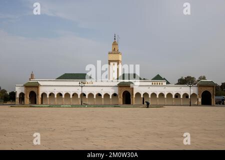 mosque outside the royal palace or dar al-makhzen also houses many government departments in rabat capital of morocco Stock Photo