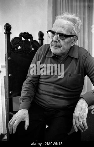 Raúl Soldi, Argentine painter and scenographer and plastic artist at his home in Buenos Aires, Argentina, circa 1970 Stock Photo