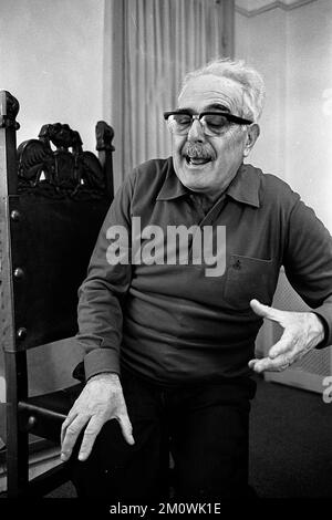 Raúl Soldi, Argentine painter and scenographer and plastic artist at his home in Buenos Aires, Argentina, circa 1970 Stock Photo