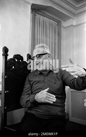 Raúl Soldi, Argentine painter and scenographer and plastic artist at his home in Buenos Aires, Argentina, circa 1970 Stock Photo