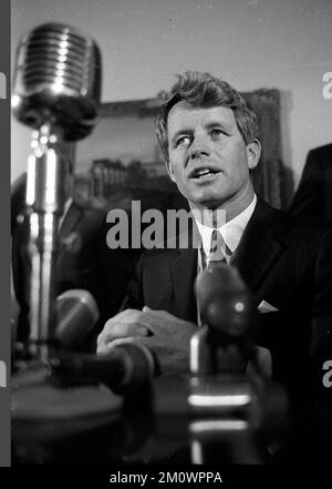 Robert Kennedy, American politician, during his press conference at the Buenos Aires Plaza Hotel, during his 1965 visit to Argentina. Stock Photo