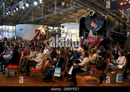 St. Petersburg, Russia. 08th Dec, 2022. Attendees seen during a plenary session at the St. Petersburg International Tourism Forum 2022, (TRAVEL HUB-2022). (Photo by Maksim Konstantinov/SOPA Images/Sipa USA) Credit: Sipa USA/Alamy Live News Stock Photo