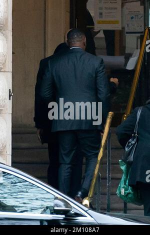 Rapper Dizzee Rascal , 37, whose real name is Dylan Mills, at Inner London Crown Court, where he is appealing his conviction for assaulting his ex-fiancee. The grime artist had been found guilty after an earlier trial of assaulting Cassandra Jones by pressing his forehead against hers and pushing her to the floor during a 'chaotic' row at a home in Streatham, south London, on June 8 last year. Picture date: Friday December 9, 2022. Stock Photo