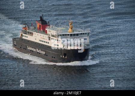 MV Hebrides Sailing into Uig, Isle of Skye. The vessel covers the Uig triangle, which also includes Tarbert, Isle of Harris and Lochmaddy, North Uist. Stock Photo