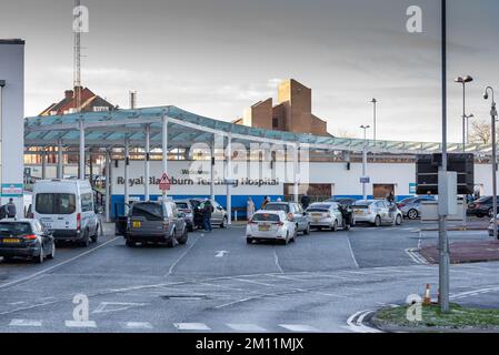 Taken at Royal Blackburn Teaching Hospital, Blackburn, Lancashire, UK on 9 Dec 2022. Entrance and drop off point for hospital patients and visitors. Stock Photo