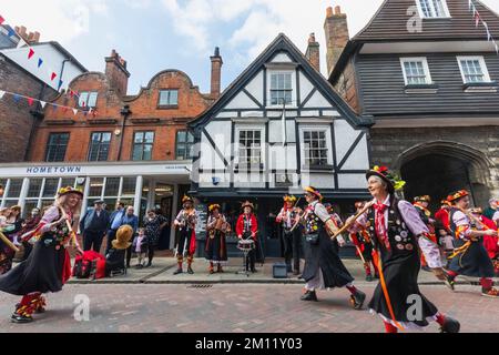 England, Kent, Rochester, Morris Dancing in The Annual Sweeps Festival Stock Photo