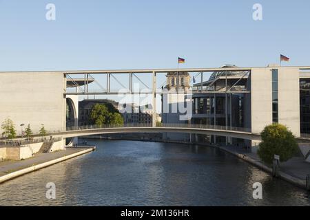 Bridge over the Spree between Marie-Elisabeth-Lüders-Haus and Paul-Löbe Haus, Berlin, Germany, Europe Stock Photo