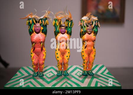 Madrid, Spain. 9th Dec, 2022. A sculpture titled ''the banana trees'' seen during the opening of the exhibition by Guatemalan artist Margarita Azurdia. The Reina SofÃ-a Museum in Madrid inaugurated the exhibition ''Margarita Rita Rica Dinamita'' (1931 - 1998). The artist's exhibition of more than one hundred works is the first in Spain and Europe. It presents the unique work of a symbolic figure with a restless, playful, transgressive spirit that permeates the Guatemalan artistic context of the second half of the 20th century. Margarita's exhibited work is an extensive production that inclu Stock Photo