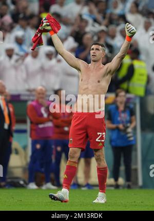 Lusail, Qatar. 9th Dec, 2022. Emiliano Martinez, goalkeeper of Argentina, celebrates after the Quarterfinal between the Netherlands and Argentina of the 2022 FIFA World Cup at Lusail Stadium in Lusail, Qatar, Dec. 9, 2022. Credit: Zheng Huansong/Xinhua/Alamy Live News Stock Photo