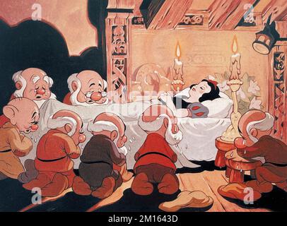 SNOW WHITE AND THE SEVEN DWARFS 1937 Walt Disney animated musical film. Stock Photo