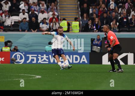 Al Khor, Qatar, on December 9, 2022. England's defender Luke Shaw free kick during England and France match at the World Cup FIFA Qatar 2022 round of quarter finals match at Al Bayt Stadium in Al Khore, Qatar, on December 10, 2022. (Alejandro PAGNI / PHOTOXPHOTO) Credit: Alejandro Pagni/Alamy Live News Stock Photo