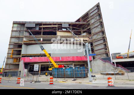PHOTOS: A look inside Joe Louis Arena as crews demolish former Detroit Red  Wings' home