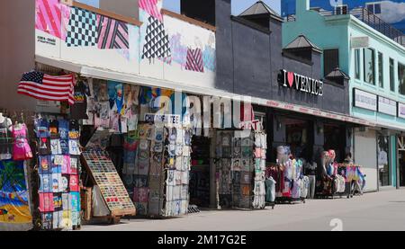 Sourvenir shops on the Venice Beach boardwalk in Los Angeles, California, USA Stock Photo