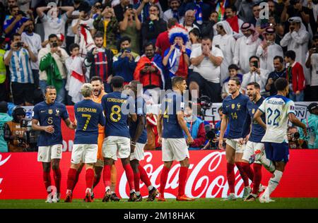 Doha, Qatar. 10th Dec, 2022.  Jules Kounde (FRA), Antoine Griezmann (FRA) Torwart Hugo Lloris (FRA), Aurelien Tchouameni (FRA), Dayot Upamecano (FRA), Stock Photo