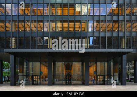 Entrance canopy to the Seagram building in Manhattan, New York, USA Stock Photo