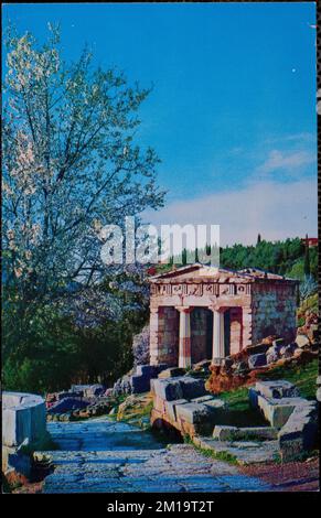 The treasure of the Athenians at Delphi, seat of the most famous oracle in antiquity , Archaeological sites, Treasuries. Nicholas Catsimpoolas Collection Stock Photo