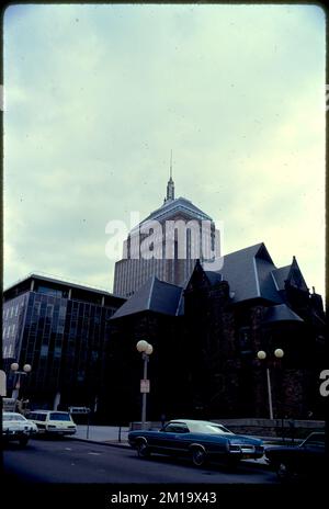 Trinity Church , Office buildings, Disasters, Windows, Churches, John Hancock Tower Boston, Mass.. Photographs by Ernst Halberstadt Stock Photo