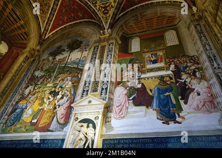 Piccolomini Library, Metropolitan Cathedral of Saint Mary of the Assumption, Cattedrale Metropolitana di Santa Maria Assunta, Siena, Tuscany, Italy Stock Photo