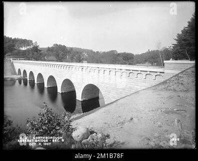 Wachusett Aqueduct, Assabet Bridge, Section 8, from the south, on east bank, Northborough, Mass., Oct. 8, 1897 , waterworks, aqueducts, construction sites, arch bridges Stock Photo