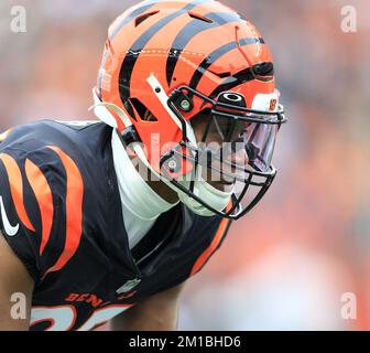 Cincinnati Bengals cornerback Eli Apple (20) runs for the play during an  NFL wild-card football game against the Baltimore Ravens on Sunday, Jan.  15, 2023, in Cincinnati. (AP Photo/Emilee Chinn Stock Photo 