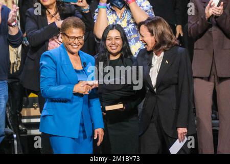 Los Angeles, California, USA. 11th Dec, 2022. KAREN BASS, left, is congratulated by Vice President KAMALA HARRIS, right, after being sworn as the 43rd mayor of Los Angeles, during a ceremony at the Microsoft Theater. (Credit Image: © Ringo Chiu/ZUMA Press Wire) Credit: ZUMA Press, Inc./Alamy Live News Stock Photo
