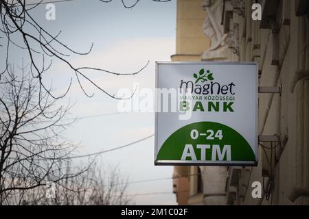 Picture of a sign with the logo of Magnet bank on their main office for Budapest, Hungary. MagNet Bank, known as the HBW Express Savings Co-operative Stock Photo