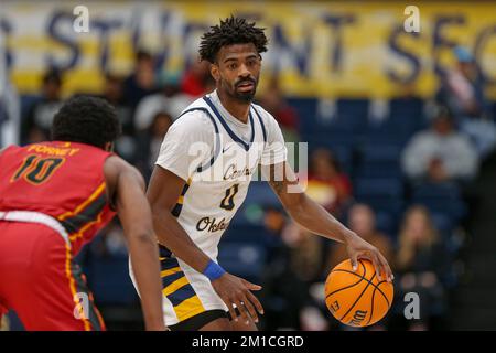 December 11, 2022: University of Central Oklahoma Bronchos guard Curtis Haywood (0) dribbles the ball against Pittsburg State University Gorillas guard R.J. Forney Jr. (10) during the NCAA basketball game between the Pittsburgh State University Gorillas and the University of Central Oklahoma Bronchos at Hamilton Fieldhouse in Edmond, OK. Ron Lane/CSM Stock Photo