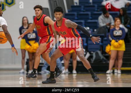 December 11, 2022:Pittsburg State University Gorillas guard/forward Jeramy Shaw (4) defends his basket during the NCAA basketball game between the Pittsburgh State University Gorillas and the University of Central Oklahoma Bronchos at Hamilton Fieldhouse in Edmond, OK. Ron Lane/CSM Stock Photo