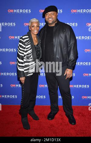 New York, USA. 11th Dec, 2022. (L-R) Singer Dionne Warwick and Damon Elliott attend the 16th annual CNN Heroes: An All-Star Tribute, held at the American Museum of Natural History, New York, NY, December 11, 2022. (Photo by Anthony Behar/Sipa USA) Credit: Sipa USA/Alamy Live News Stock Photo