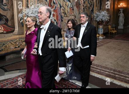 Nobel laureates in Economic Sciences Bernanke, Douglas W. Diamond with his wife Elizabeth B. C. Diamond and Philip H. Dybvig with his partner Ling Wan Stock Photo