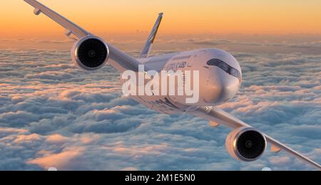 Airbus' A350 – with 25% lower operating costs, fuel burn and CO2 emissions compared to previous-generation aircraft Stock Photo