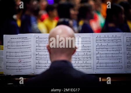 piano Pianist reading sheet music Stock Photo