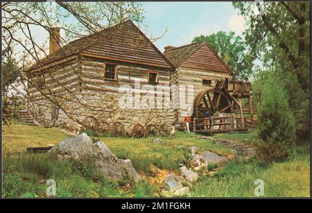 One of the many old water mills which are found throughout the state of Virginia , Historic buildings, Industrial facilities, Tichnor Brothers Collection, postcards of the United States Stock Photo