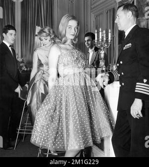 coast guard dinner dress Coast Guard Dinner Dress Uniform: Cadet Ball Transition