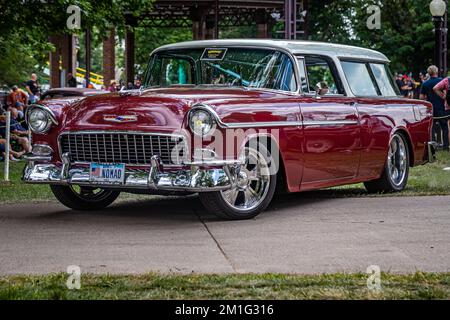 Des Moines, IA - July 03, 2022: Low perspective front corner view of a 1955 Chevrolet BelAir Nomad Station Wagon at a local car show. Stock Photo