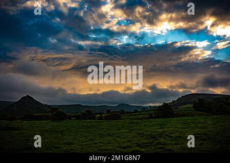 A stunning sunrise over the upper Dove valley Stock Photo