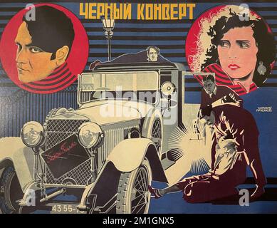 THE BLACK ENVELOPE  aka the Black Cover .Soviet poster of 1927 for the German film silent film  directed by Harry Piel. Poster shows a Hispona Suiza H6. Piel himself is shown at left with Inge Helgard Stock Photo