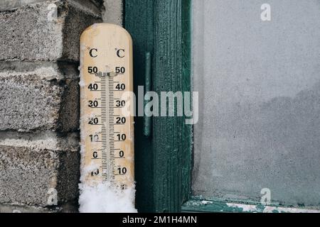 Thermometer on wall outside,wall thermometer, temperature measurement,  outdoor temperature, weather conditions Stock Photo - Alamy