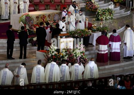 Non Exclusive: December 12, 2022, Mexico City, Mexico: Thousands of pilgrims arrive at the Basilica of Guadalupe to celebrate the Virgin of Guadalupe Stock Photo