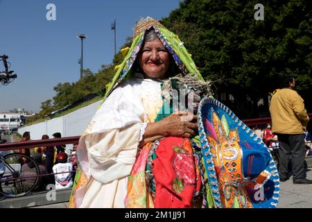 Non Exclusive: December 12, 2022, Mexico City, Mexico: Thousands of pilgrims arrive at the Basilica of Guadalupe to celebrate the Virgin of Guadalupe Stock Photo