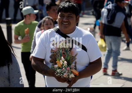 Non Exclusive: December 12, 2022, Mexico City, Mexico: Thousands of pilgrims arrive at the Basilica of Guadalupe to celebrate the Virgin of Guadalupe Stock Photo