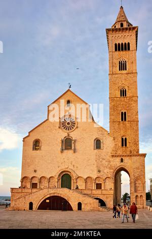 Apulia Puglia Italy. Trani. Basilica Cattedrale Beata Maria Vergine Assunta dedicated to Saint Nicholas at dusk Stock Photo